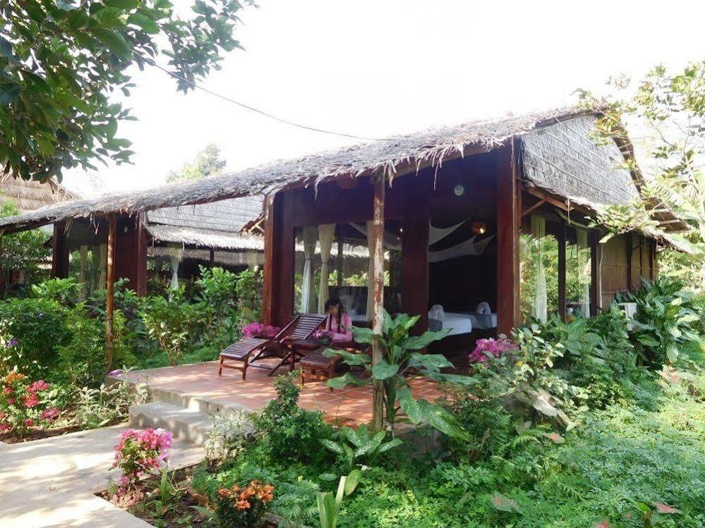 Mekong Ecolodge Cai Lay ภายนอก รูปภาพ
